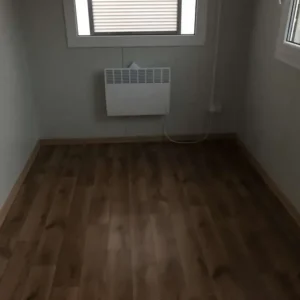 Contenedor de oficina de 5×2,20 m con instalaciones sanitarias. - Imagen 9